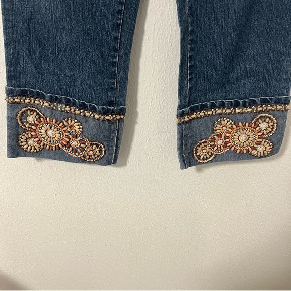 DFX Women’s Cropped Jeans with Embroidered & Beaded Hem/Pockets Casual Vacation - Picture 3 of 12